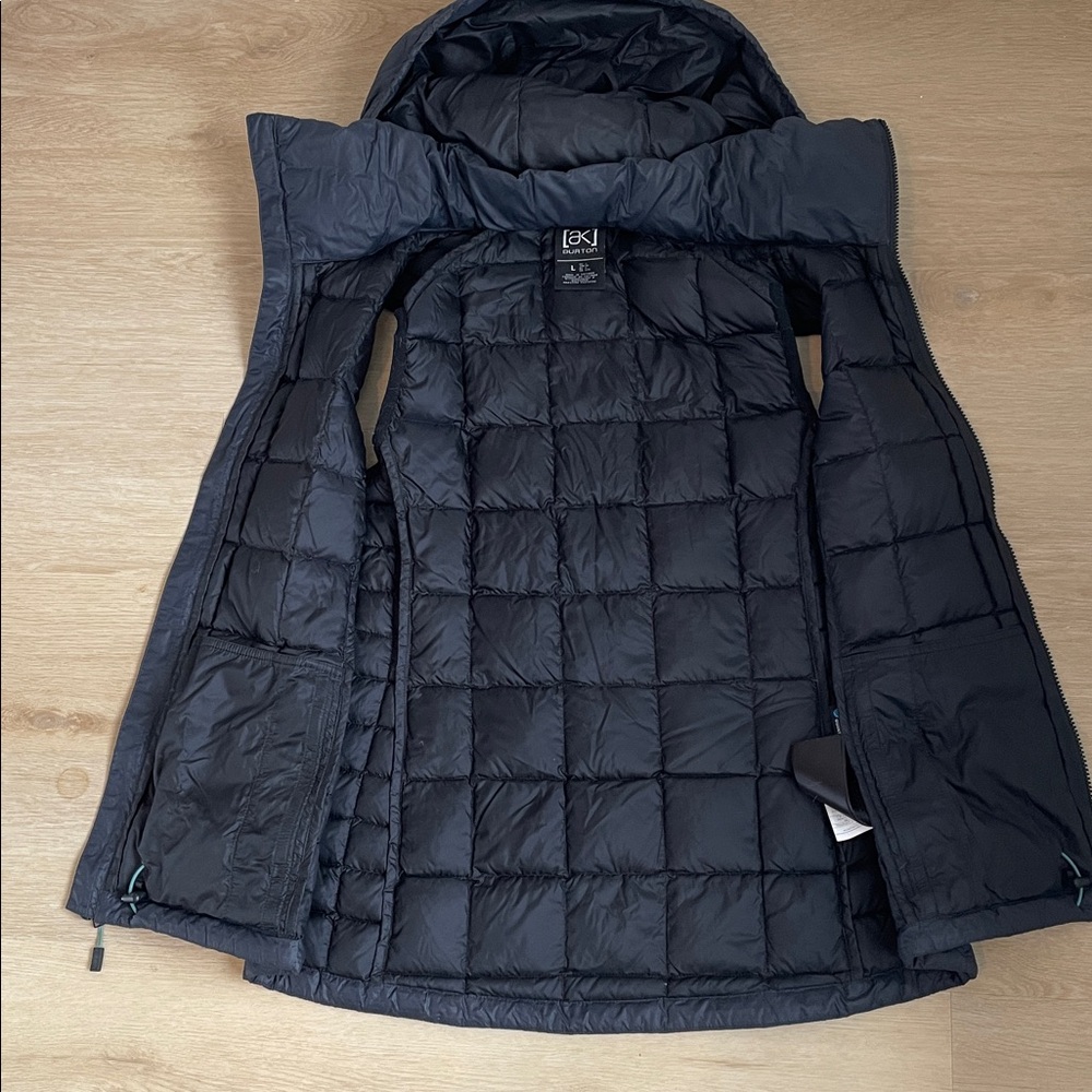 Burton AK Women’s Puffer  Dark Quilted Hooded Large Vest - Picture 9 of 9